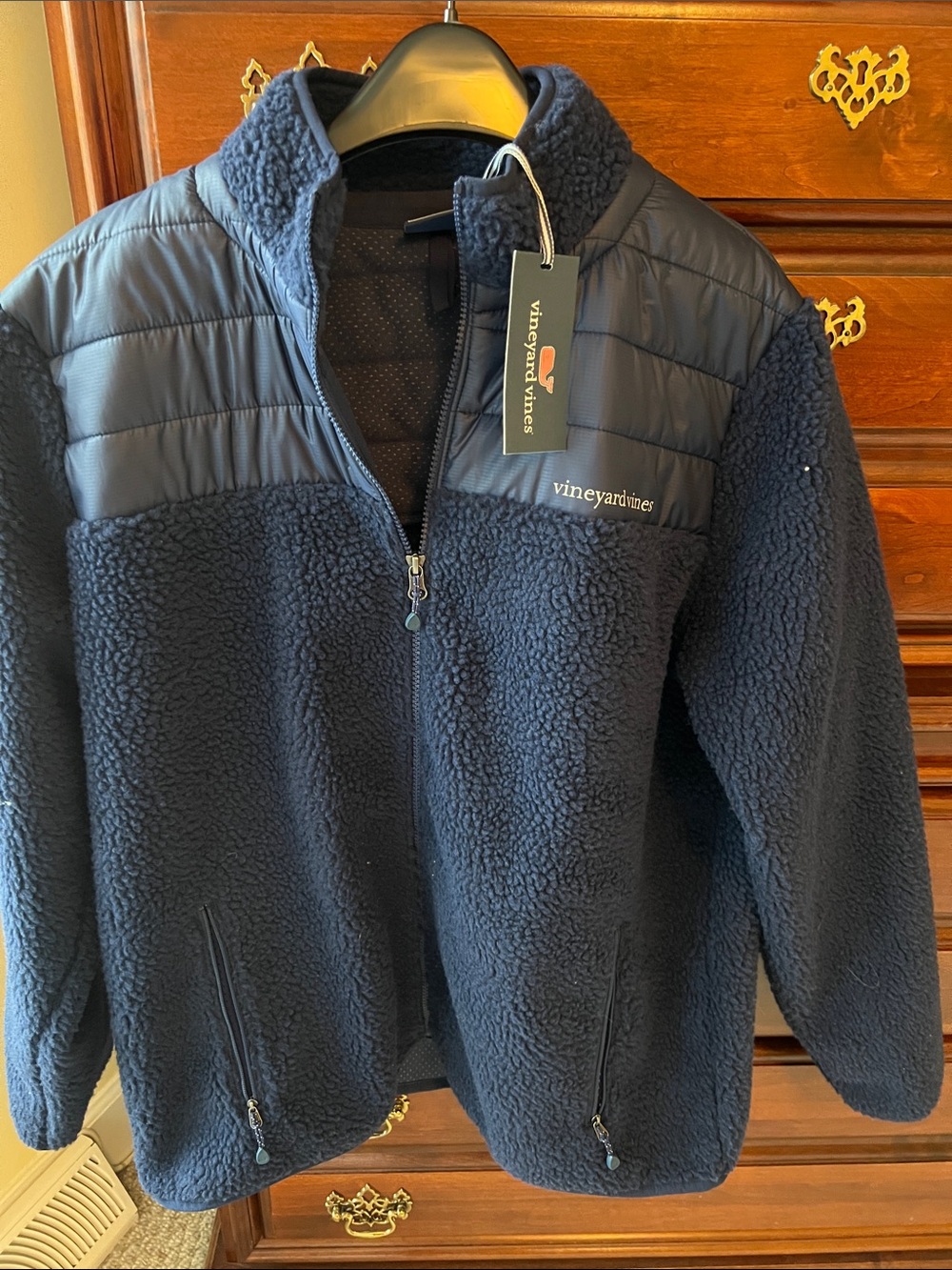 Vineyard Vines Navy Quilted-Shoulder Sherpa Performance Jacket